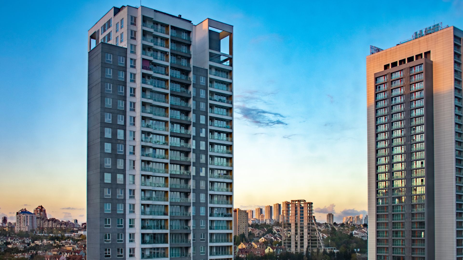 Difference Between Flat and Apartment